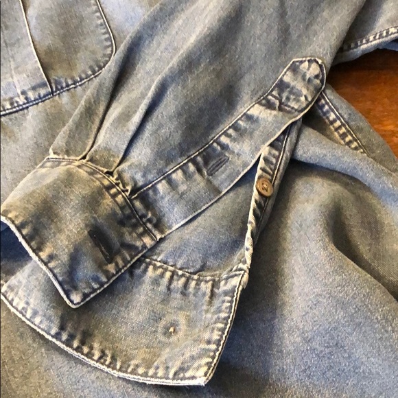 Barry Brick in size large denim shirt - Picture 3 of 6